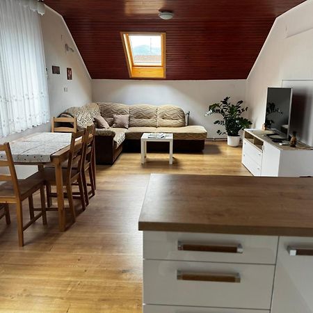 Rooms Apartma Cerknica Εξωτερικό φωτογραφία